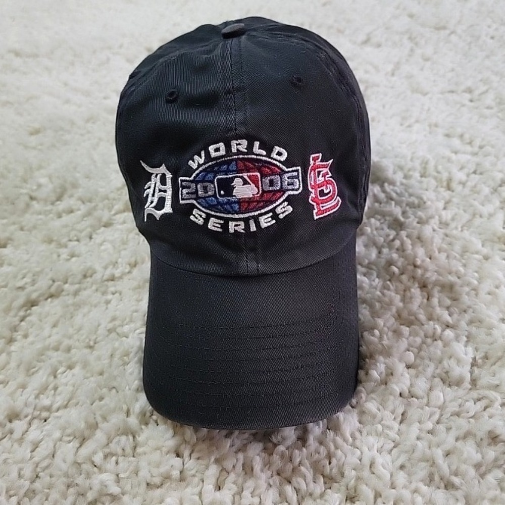MLB 2006 World Series Hat Detroit Tigers St Louis Cardinals Black Strapback Cap